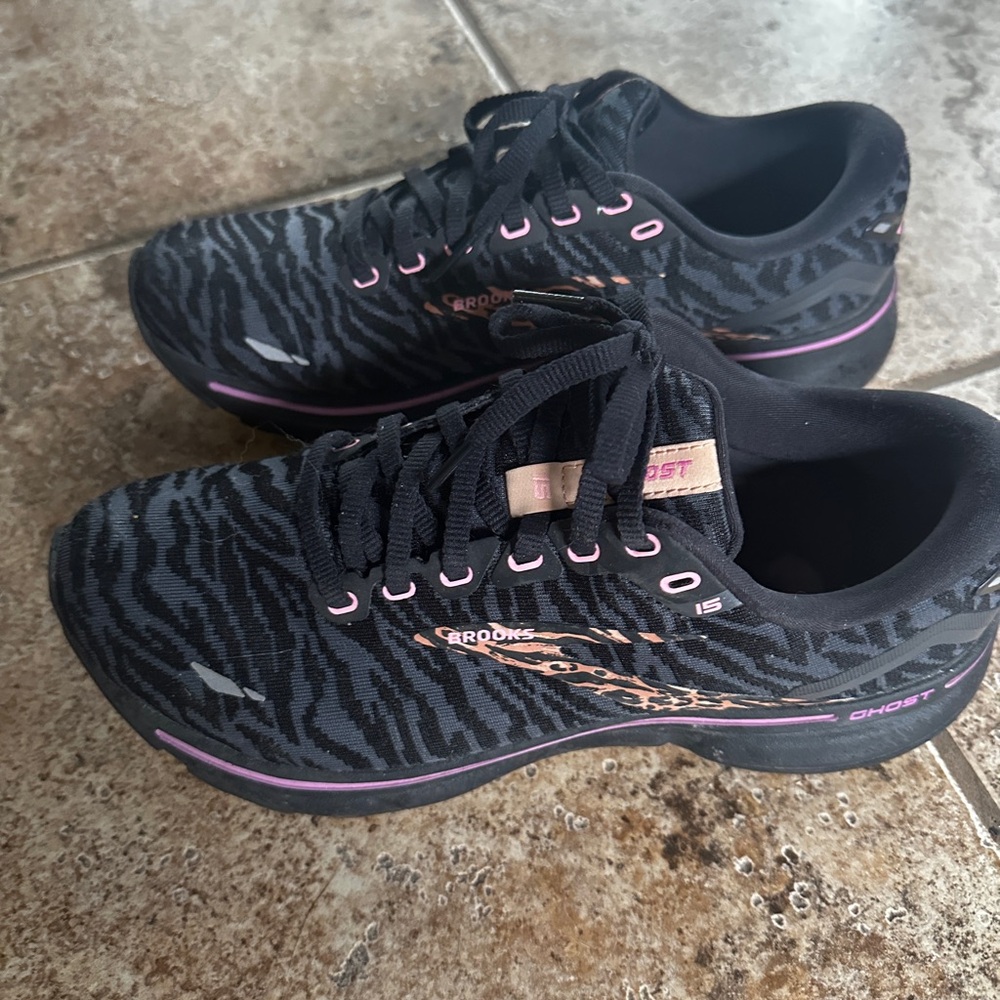 Brooks Women's Black and Pink Zebra Sneakers